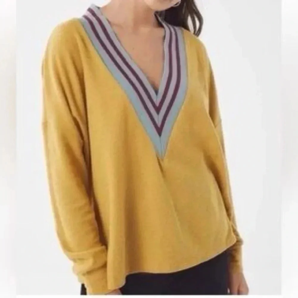 Urban Outfitters Bobby Boyfriend Varsity Sweater Gold Waffle Thermal Size XS - Picture 6 of 6